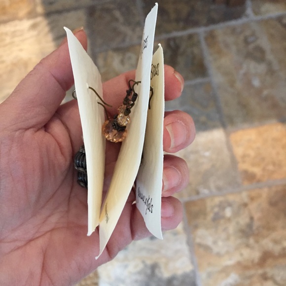 Earrings Lot - Picture 3 of 3